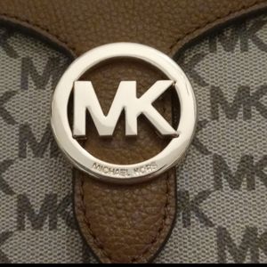 Posting For Imontanez46!!!!  MK